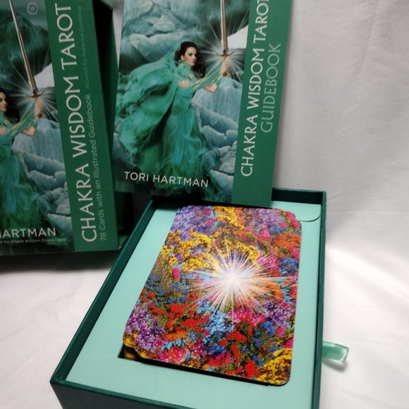 The Chakra Wisdom Tarot - Picture 3 of 9